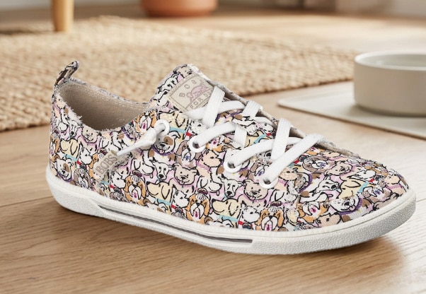 Skechers